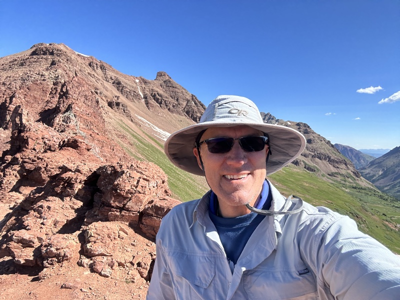 2023/08(August)/Maroon-Bells-4-Pass-Loop/800x600_2023-08-06-Maroon-Bells-Four-Pass-Loop-223-Travis.JPG