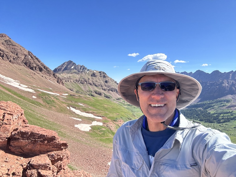 2023/08(August)/Maroon-Bells-4-Pass-Loop/800x600_2023-08-06-Maroon-Bells-Four-Pass-Loop-224-Travis.JPG