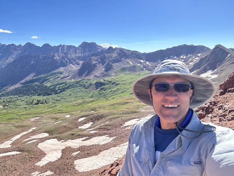 2023/08(August)/Maroon-Bells-4-Pass-Loop/800x600_2023-08-06-Maroon-Bells-Four-Pass-Loop-226-Travis.JPG