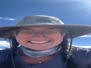 2023-08-19-Quandry-Top-Suzi3.png