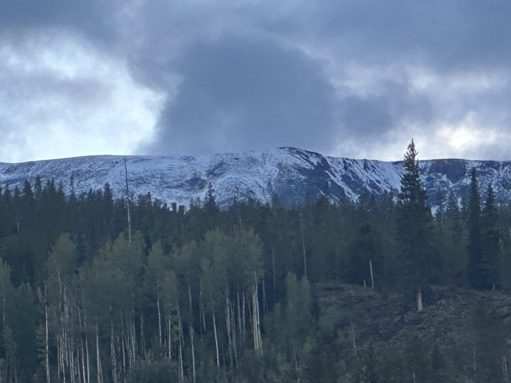 2023/09(September)/Colorado/1024x768_2023-09-15-Colorado-15-snow.JPG