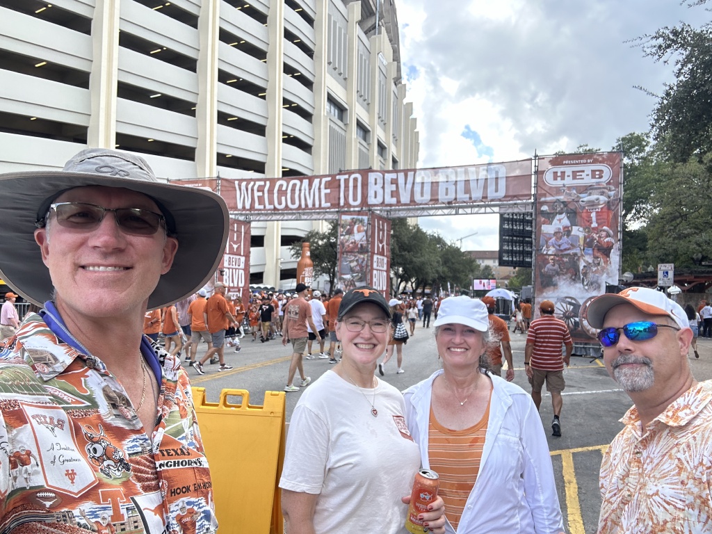 2023/09(September)/UT-Football/1024x768_2023-10-28-UT-Football-15-Travis-Mike-Suzi-Karen.JPG