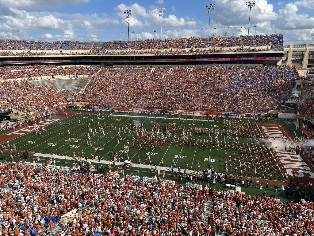 2023-10-28-UT-Football-24.JPG