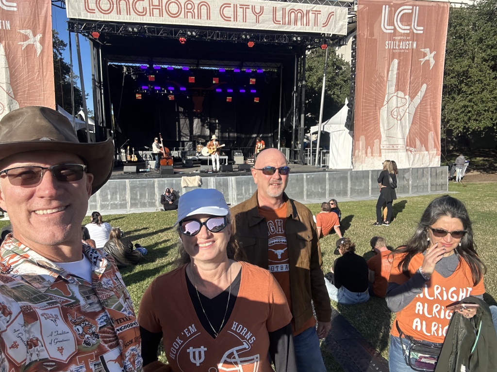 2023-11-24-UT-Football-59-Travis-Suzi-Mike-Graciella.JPG
