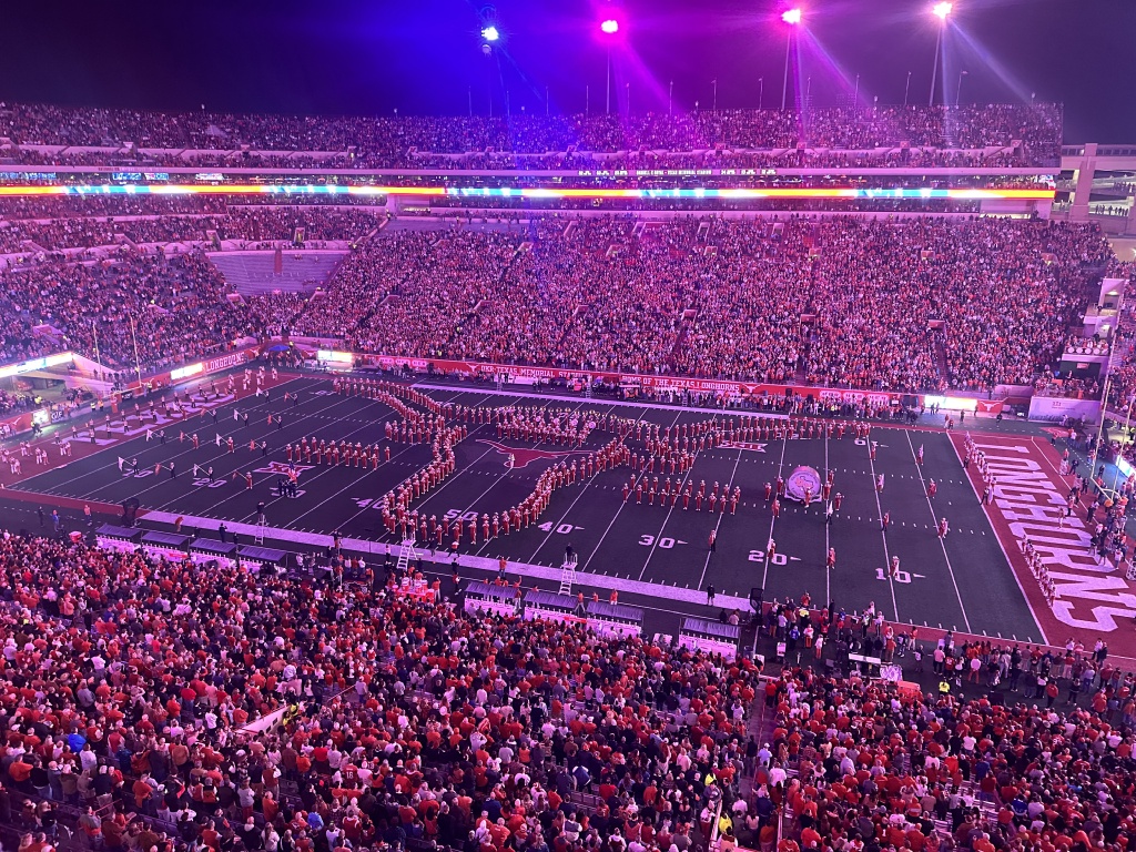 2023/09(September)/UT-Football/1024x768_2023-11-24-UT-Football-69.JPG