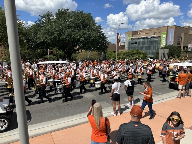 2023/09(September)/UT-Football/640x480_2023-09-30-UT-Football-03-alumni-band.JPG