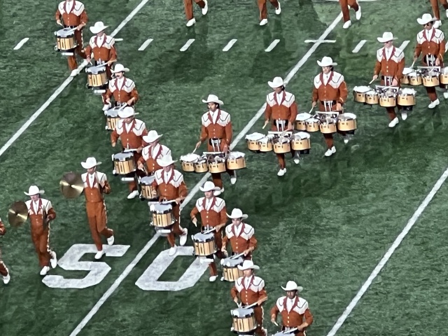 2023-11-24-UT-Football-89-band.JPG