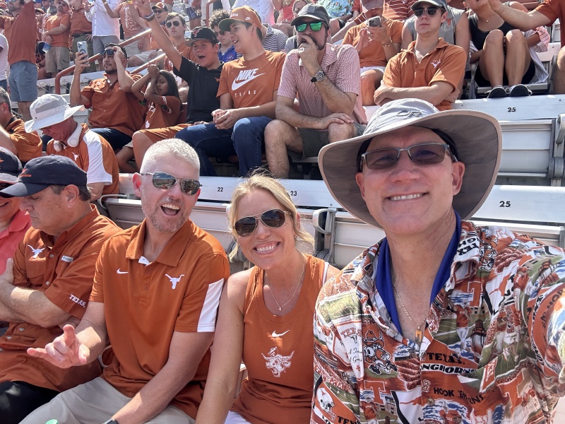 2023/09(September)/UT-Football/800x600_2023-09-30-UT-Football-08-Bill-Livia-Travis.JPG