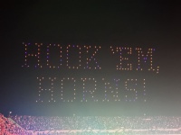 2023-11-24-UT-Football-74-drone-show.JPG