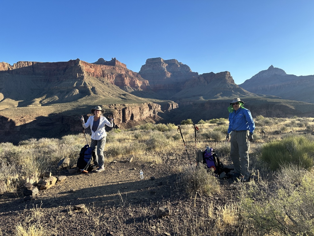 2023/10(October)/Grand-Canyon-Suzi-Carl-Travis/1024x768_2023-10-07-Grand-Canyon-125-Suzi-Carl-GOOD.JPG