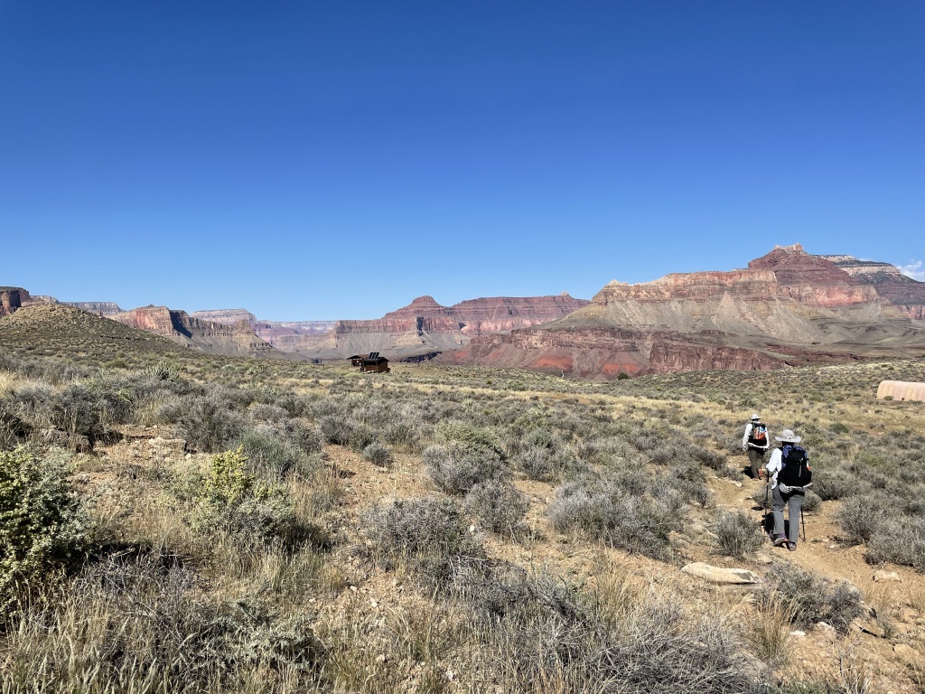2023-10-08-Grand-Canyon-174-Travis-Suzi-tipoff.jpg