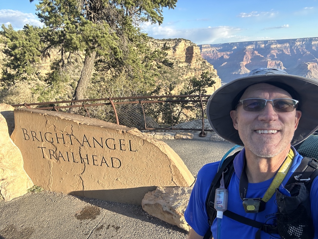 2023/10(October)/Grand-Canyon-Suzi-Carl-Travis/1024x768_2023-10-09-Grand-Canyon-209-Travis-Bright-Angel-Sign-GOOD.JPG