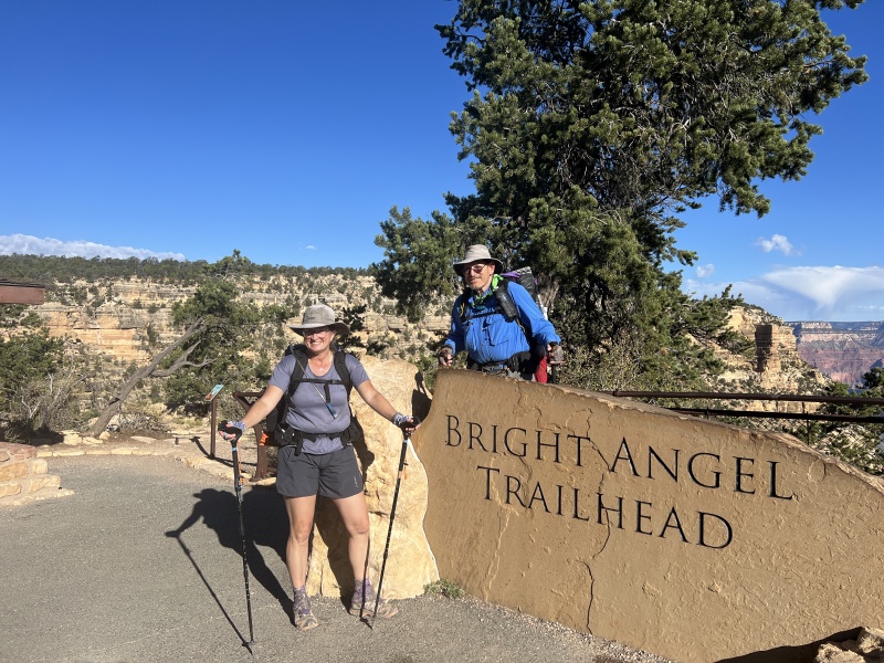 2023/10(October)/Grand-Canyon-Suzi-Carl-Travis/800x600_2023-10-09-Grand-Canyon-213-Suzi-Bright-Angel-Sign-Carl.JPG