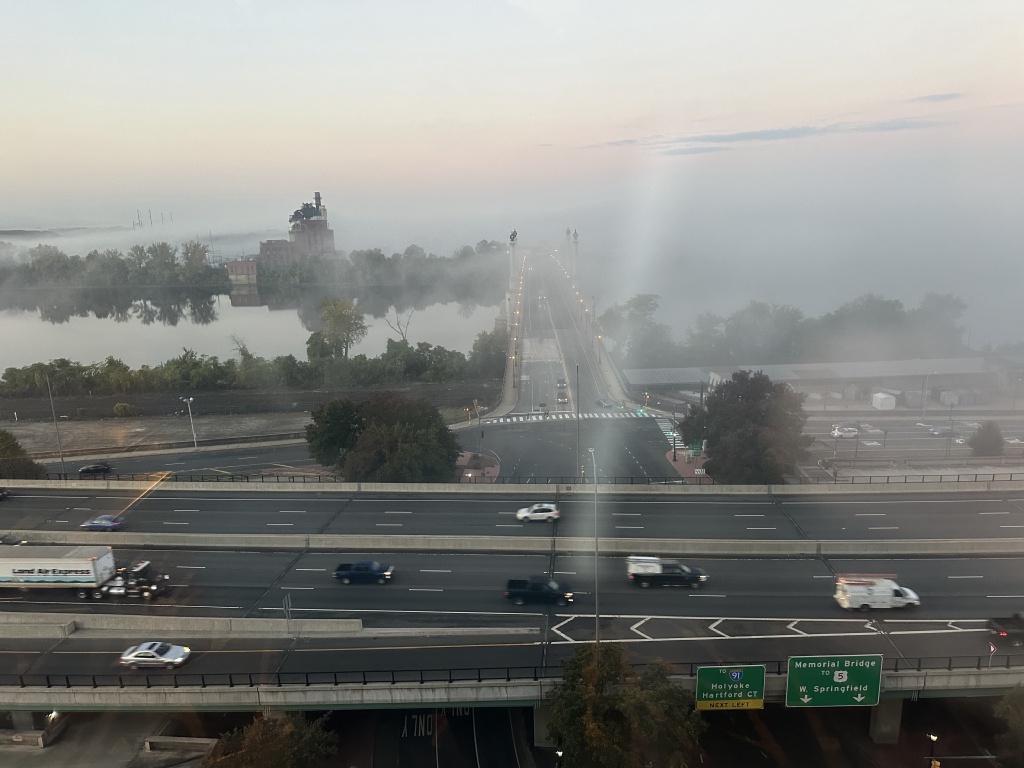 2023-10-19-VA-SAVD-Central-Western-Massachussets-09-from-hotel.JPG