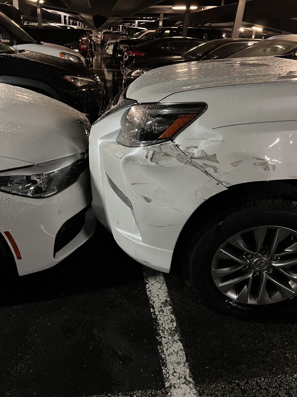 2023-11-07-Airport-FastPark-Car-crash-2.JPG