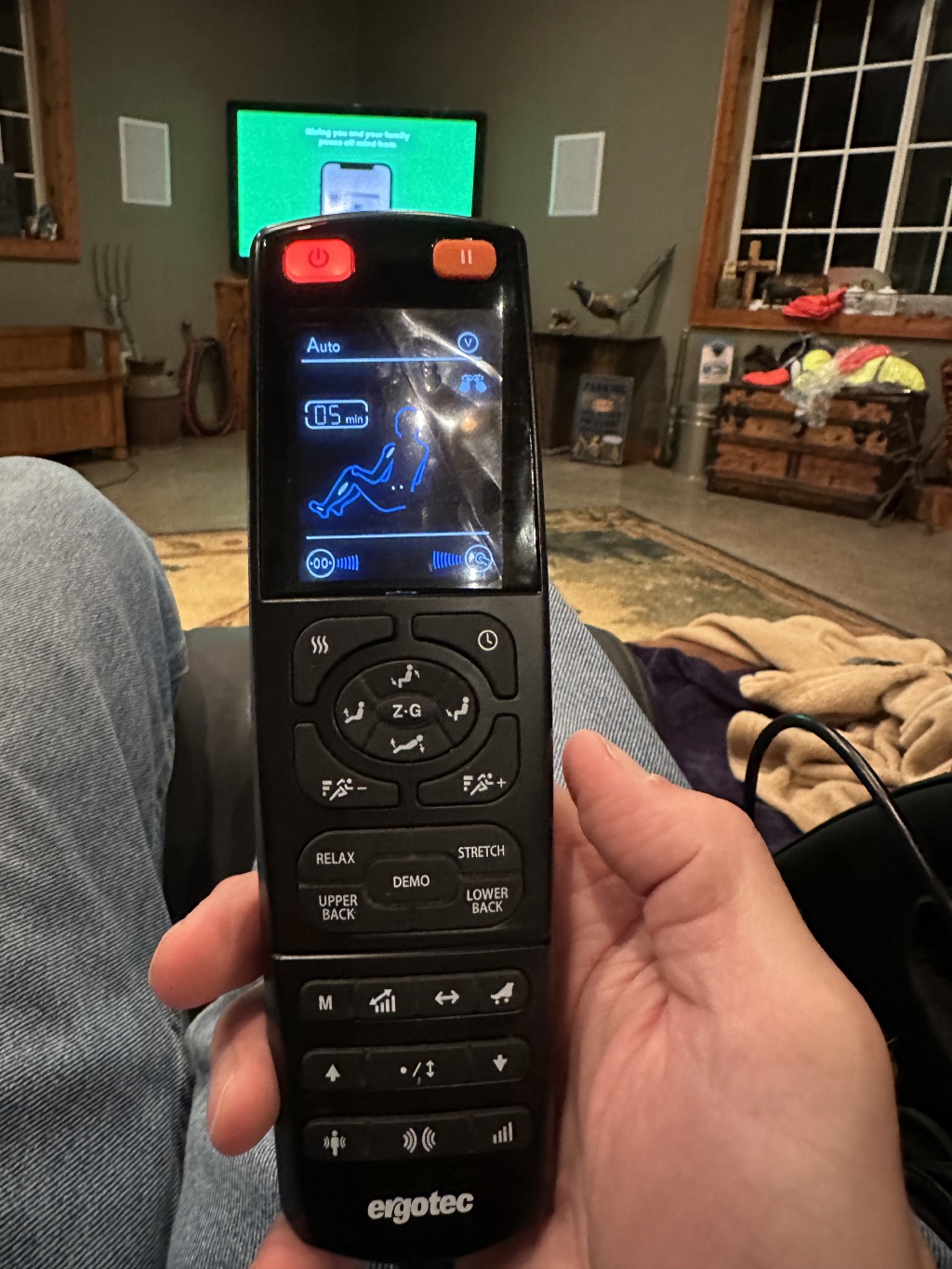 2023/11(November)/Pheasant-Hunting-SD/1024x768_2023-11-09-SD-Pheasant-Hunting-56-massage-chair.JPG