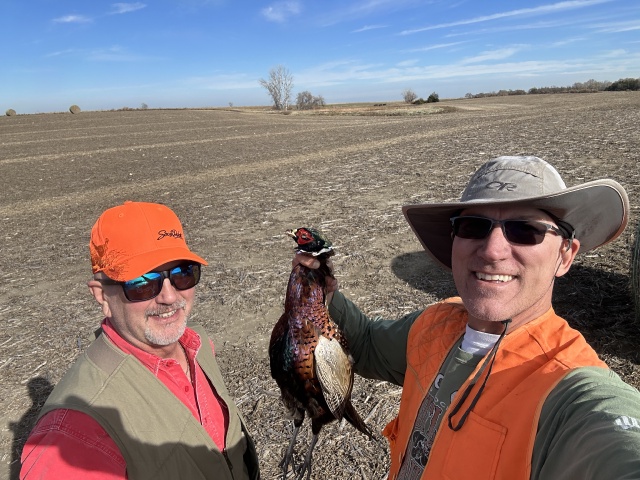 2023/11(November)/Pheasant-Hunting-SD/640x480_2023-11-05-SD-Pheasant-Hunting-04-Mike-Travis.JPG