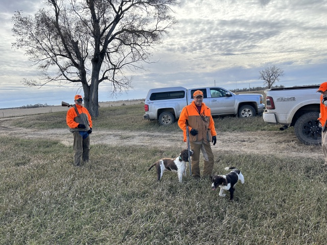2023/11(November)/Pheasant-Hunting-SD/640x480_2023-11-08-SD-Pheasant-Hunting-32-Mike-Mark-at-Scott-Farm.JPG