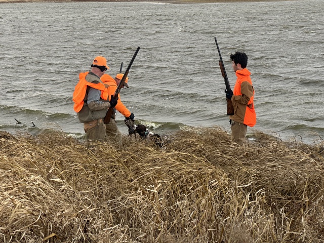 2023/11(November)/Pheasant-Hunting-SD/640x480_2023-11-09-SD-Pheasant-Hunting-53-Mike-John-Jace.JPG