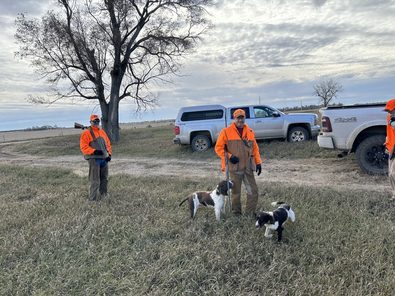 2023-11-08-SD-Pheasant-Hunting-32-Mike-Mark-at-Scott-Farm.JPG