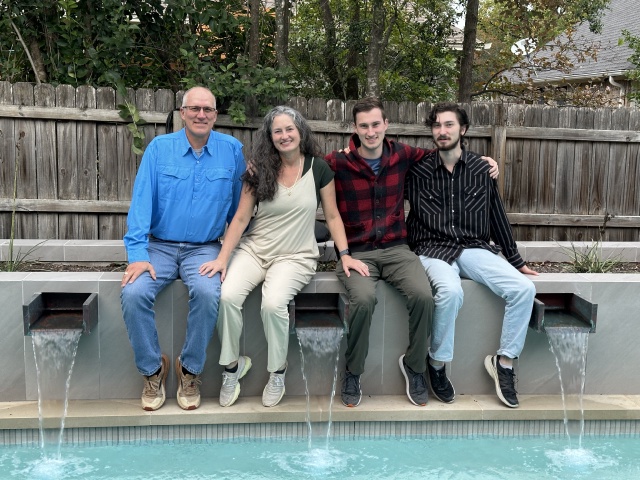 2023-11-23-Thanksgiving-29-Travis-Suzi-Chance-Dax.JPG