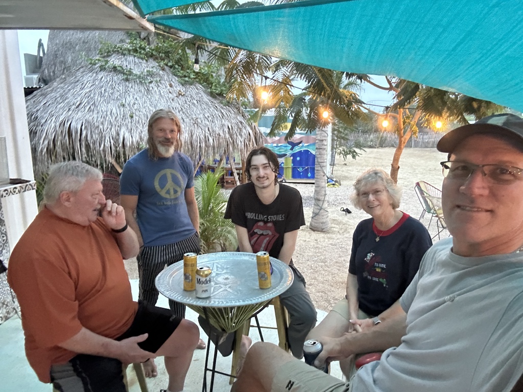 2023/12(December)/Mexico-Baljala/1024x768_2023-12-22-Mexico-Baljala-025-Jim-Justin-Dax-Janeen-Travis.JPG