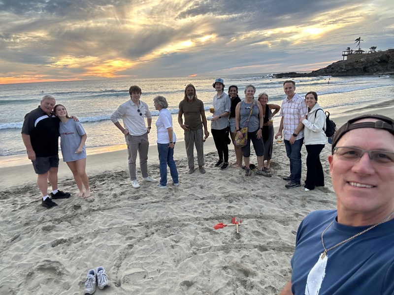 2023/12(December)/Mexico-Baljala/800x600_2023-12-21-Mexico-Baljala-007-Jim-Sydney-Ian-Janeen-Justin-Dax-Aditi-Suzi-Angie-Josh-Heather-Travis-Suzi.JPG