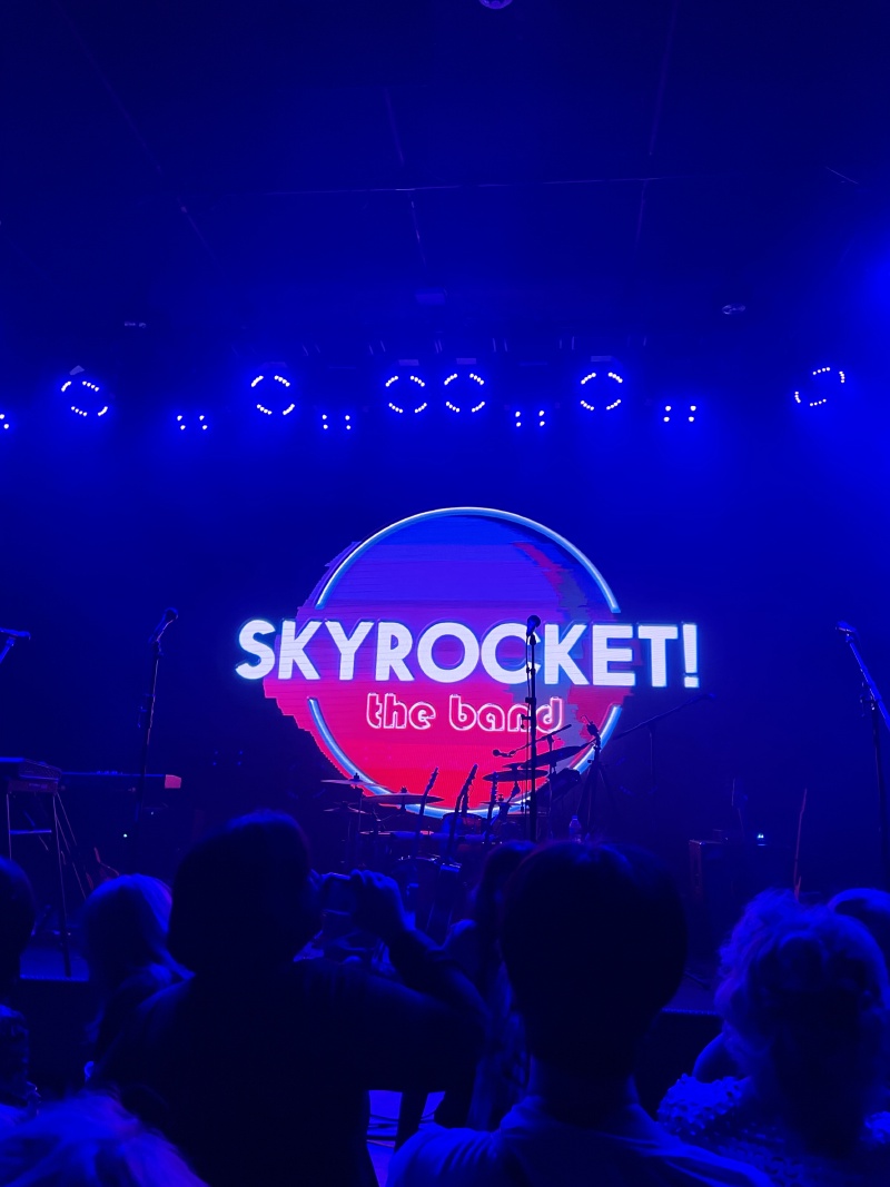 2023/12(December)/Skyrocket-Band/800x600_2023-12-29-06-Skyrocket-Band.jpg