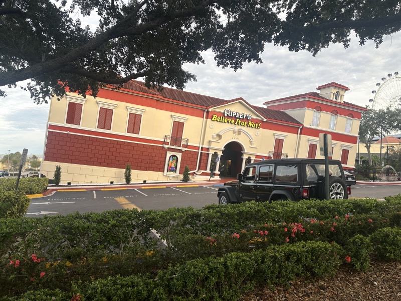 2023/12(December)/VA-SAVD-Orlando-Training/800x600_2023-12-05-VA-SAVD-Orlando-Training-07-Ripleys-Believe-it-or-not-house.JPG