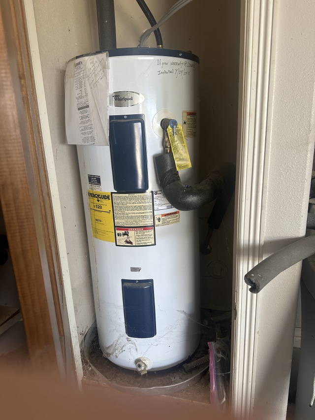 2023/12(December)/Water-Heater-Replacement/2023-12-09-Hutto-Water-Heater-Replacement-1.JPG
