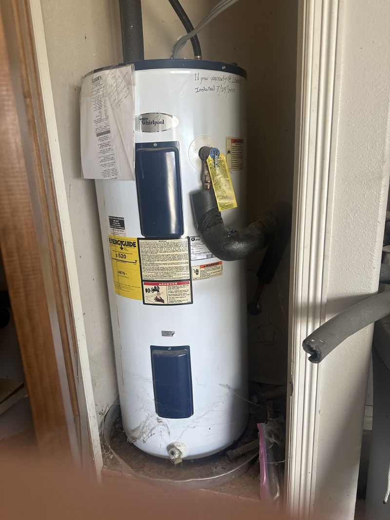 2023/12(December)/Water-Heater-Replacement/800x600_2023-12-09-Hutto-Water-Heater-Replacement-1.JPG