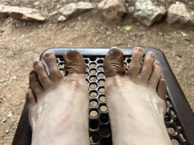 2023-10-08-Grand-Canyon-192-Suzis-Feet-GOOD.JPG