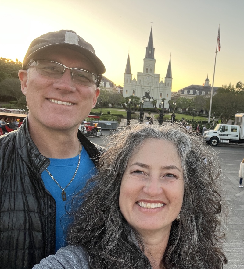 2023/BEST-OF/800x600_2023-04-17-New-Orleans-12-Travis-Suzi-GOOD.JPG