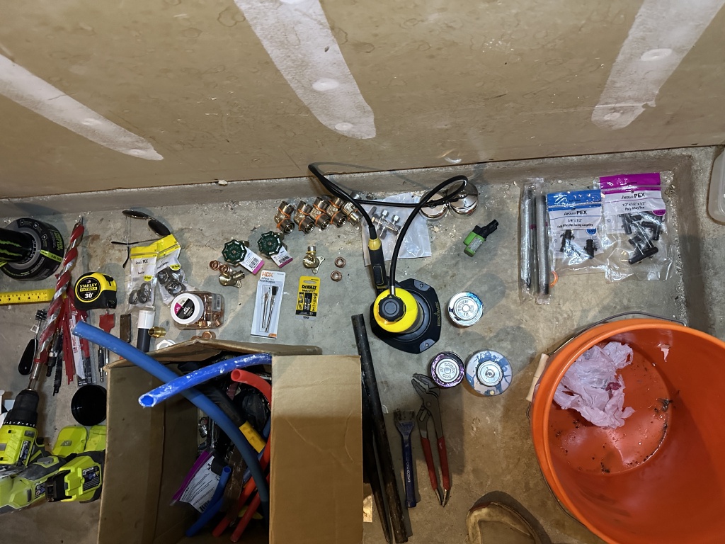 2024/01(January)/Disraeli-Water-Pipe-Replacement/1024x768_2024-01-11-Disraeli-Water-RePIPE-87.JPG