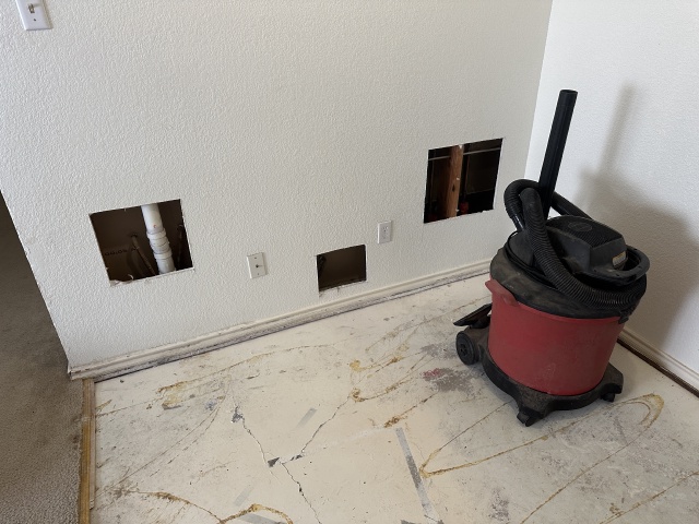 2024/01(January)/Disraeli-Water-Pipe-Replacement/640x480_2024-01-09-Disraeli-Water-RePIPE-16.JPG