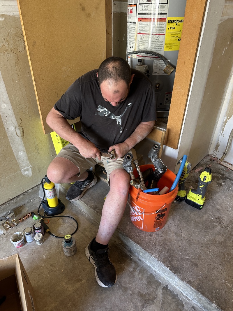 2024/01(January)/Disraeli-Water-Pipe-Replacement/800x600_2024-01-11-Disraeli-Water-RePIPE-60.JPG