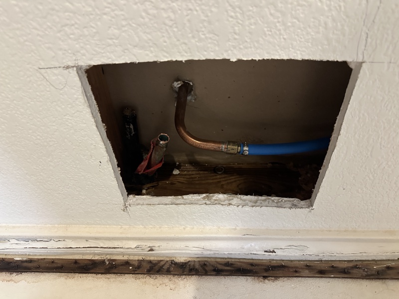 2024/01(January)/Disraeli-Water-Pipe-Replacement/800x600_2024-01-11-Disraeli-Water-RePIPE-70.JPG