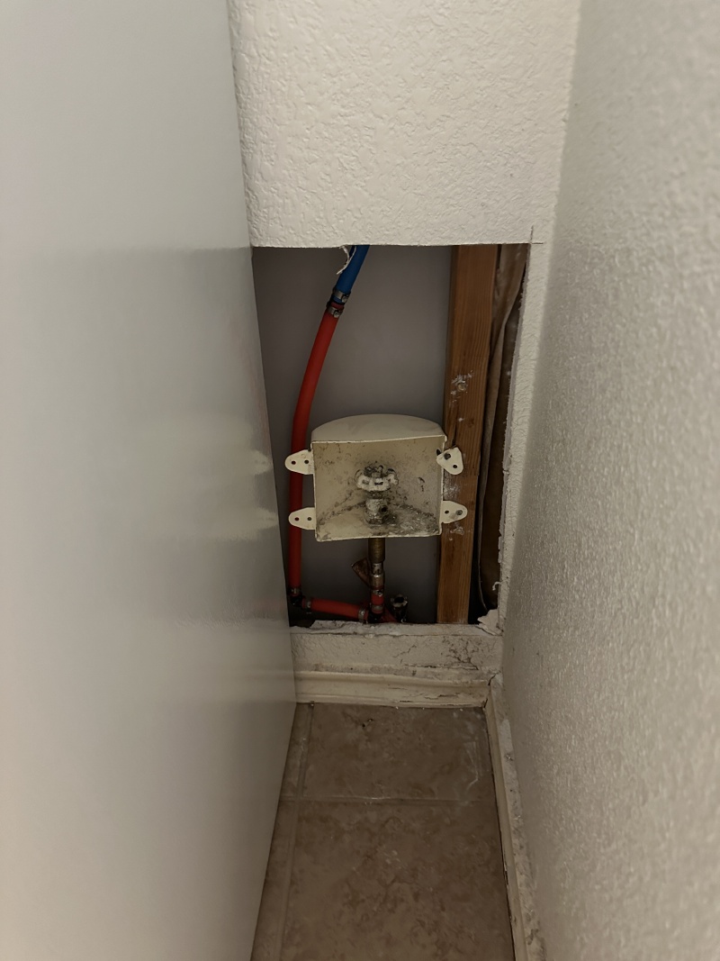 2024/01(January)/Disraeli-Water-Pipe-Replacement/800x600_2024-01-11-Disraeli-Water-RePIPE-75.JPG