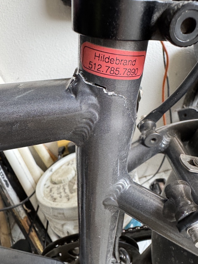 2024/01(January)/Misc/640x480_2024-11-24-Rad-Rover-Seat-Tube-Inlet-Cracked-2.JPG