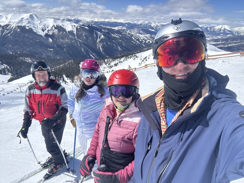 2024/03(March)/Colorado/800x600_2024-03-16-Colorado-03-Ren-Suzi-McKenzie-Travis.JPG