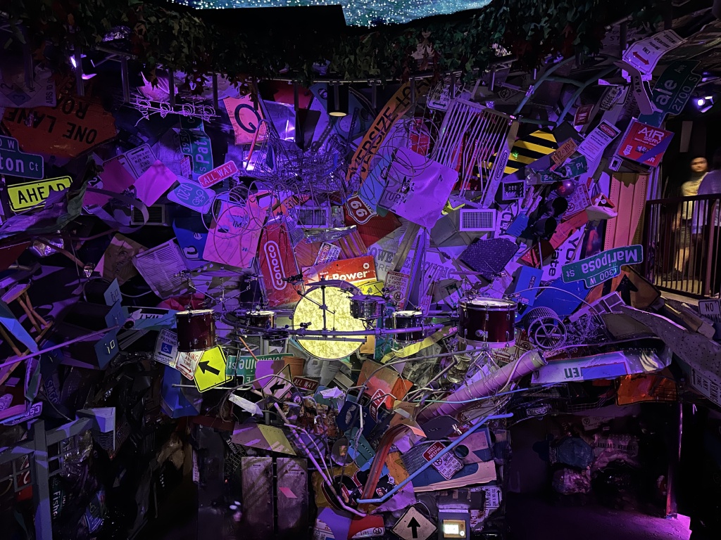 2024/03(March)/Meow-Wolf-Denver/1024x768_2024-03-21-Meow-Wolf-Denver-09.JPG