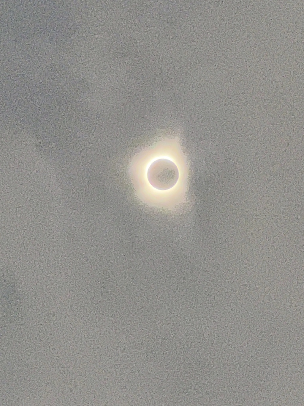 2024/04(April)/Total-Solar-Eclipse/1024x768_2024-04-08-Total-Solar-Eclipse-40.JPG
