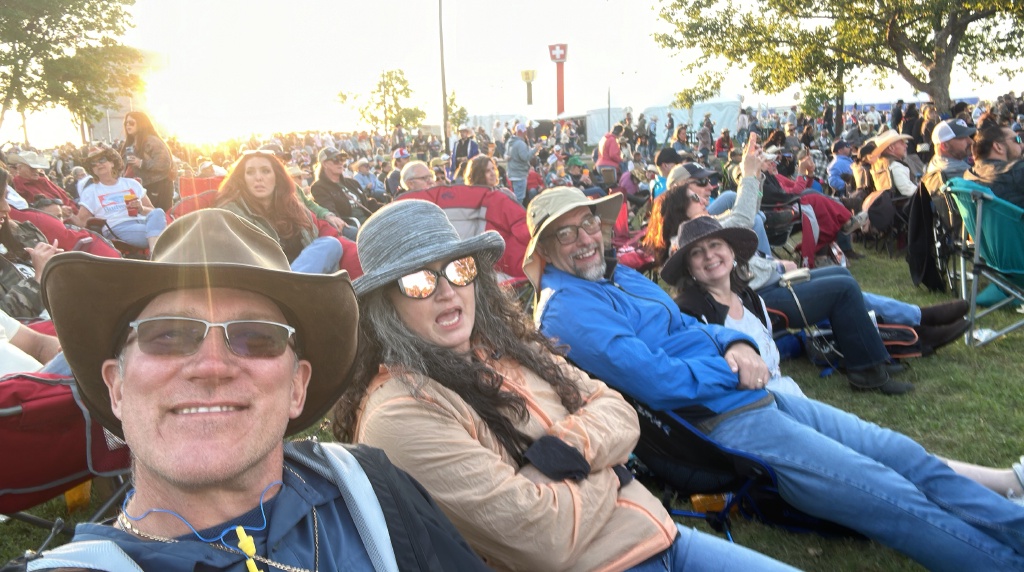 2024-04-21-Two-StepInn-29-Travis-Suzi-Ren-Marci.JPG