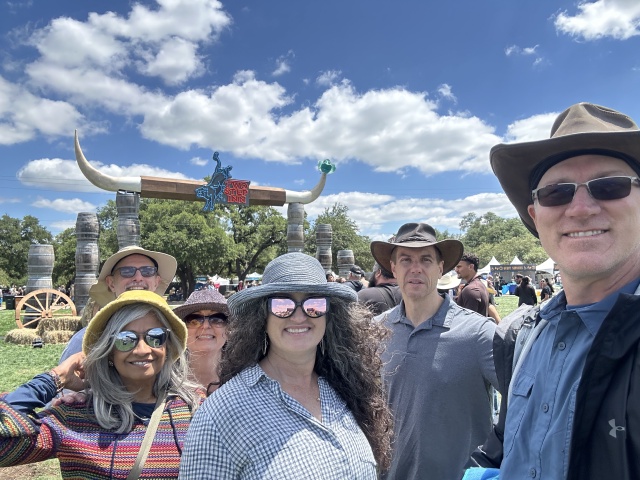 2024-04-21-Two-StepInn-01-Ren-Kavita-Marci-Suzi-Ben-Travis.JPG