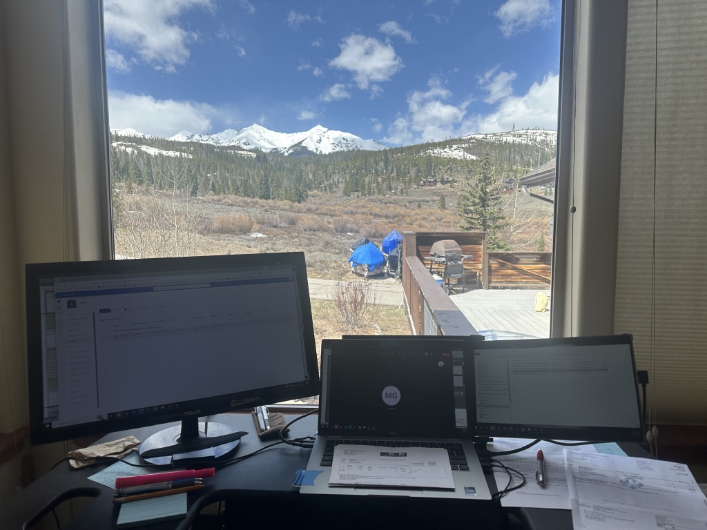 2024/05(May)/Colorado/1024x768_2024-05-03-Colorado-016-workspace.JPG