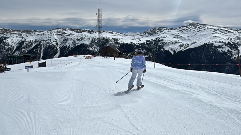 2024/05(May)/Colorado/800x600_2024-05-05-Colorado-034-Suzi-Copper-Mountain.JPG