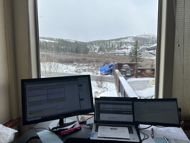 2024/05(May)/Colorado/800x600_2024-05-06-Colorado-044-work-space.JPG