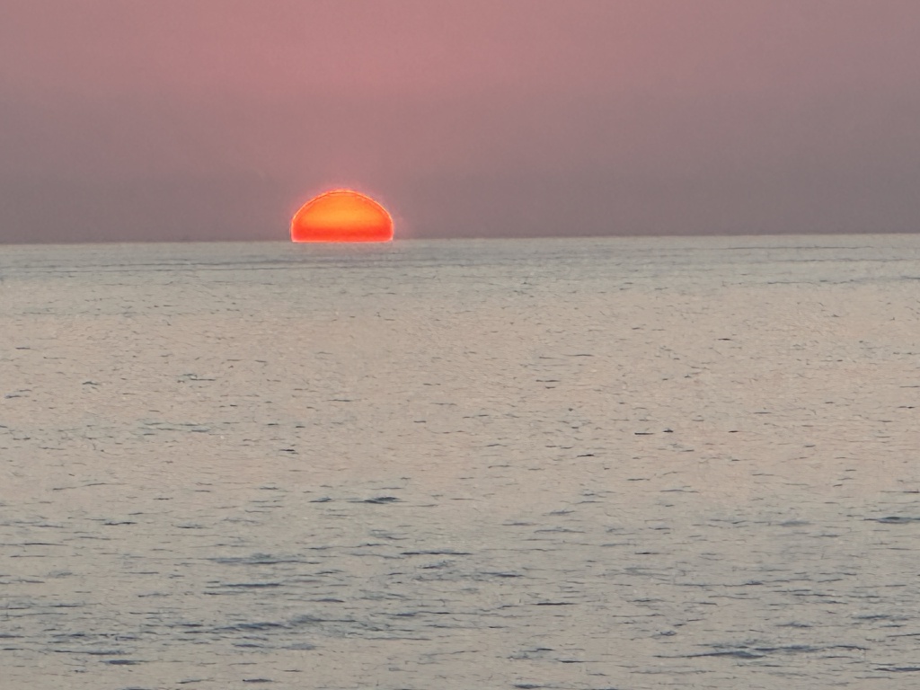 2024/05(May)/Royal-Carribean-Cruise-LA-to-Cabo/1024x768_2024-05-28-Royal-Cruise-LA-Cabo-146-sunset.JPG