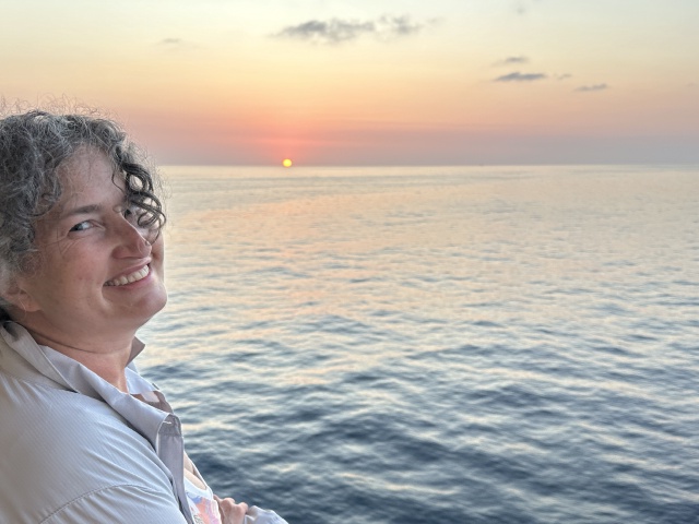 2024/05(May)/Royal-Carribean-Cruise-LA-to-Cabo/640x480_2024-05-28-Royal-Cruise-LA-Cabo-138-sunset-Suzi.JPG