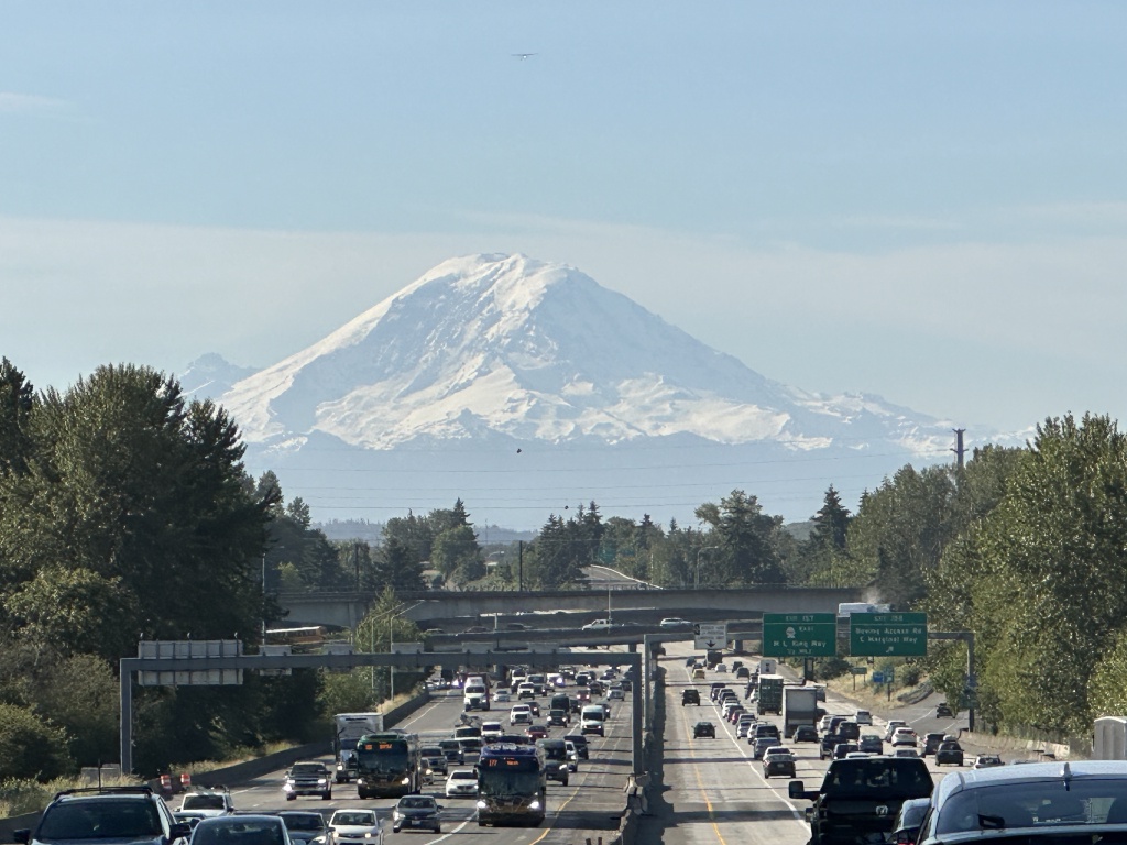 2024-06-13-VA-SAVD-Seattle-07-Mt-Rainier.JPG